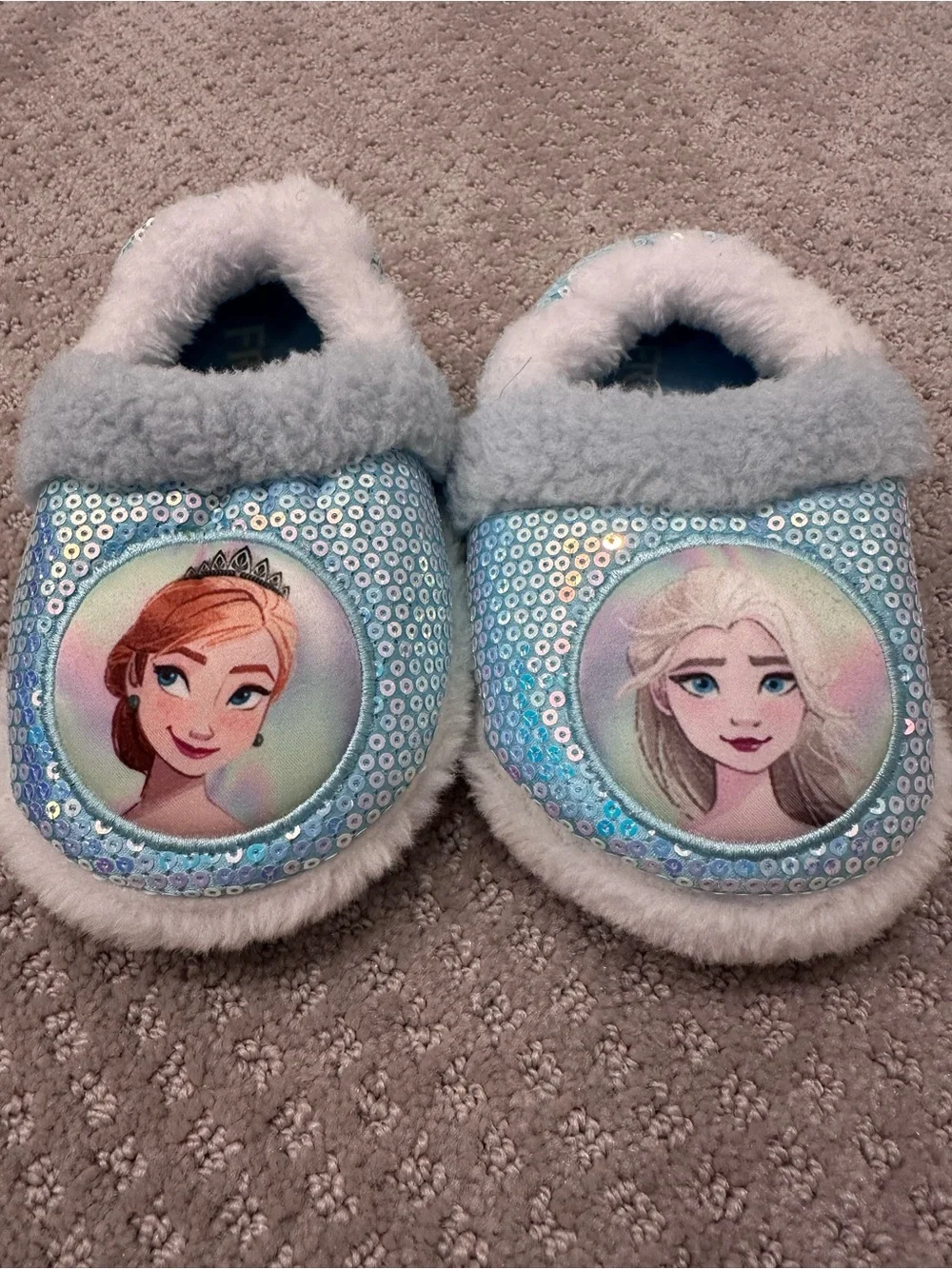 Disney Frozen 2 Blue Sequin Plush Slippers, Pre-Owned, Size 7/8